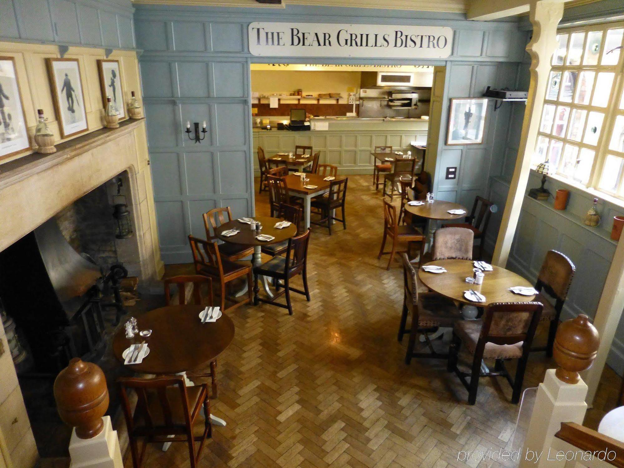 The Bear Hotel Devizes Luaran gambar