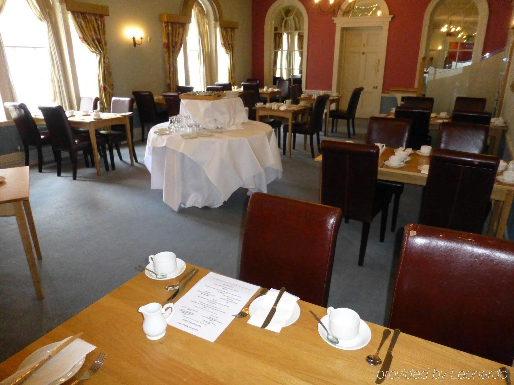 The Bear Hotel Devizes Luaran gambar