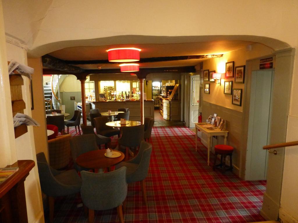 The Bear Hotel Devizes Luaran gambar